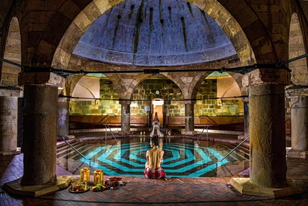 Visites privées francophones à Budapest : quartier juif, bains thermaux, Art nouveau — le guide complet