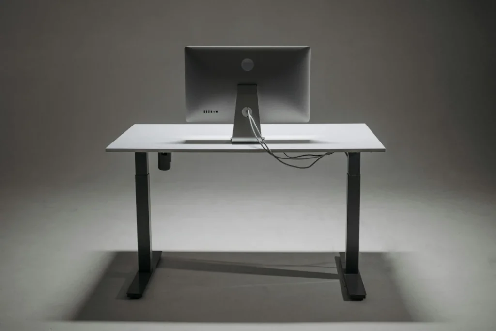 Desktronic : la marque de bureaux assis-debout qui monte en puissance